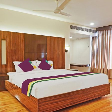 Treebo Premium Seven Lake View Hyderabad Ngoại thất bức ảnh